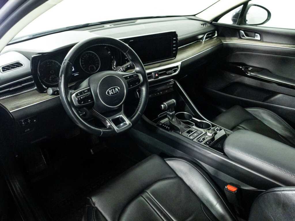 Купить Kia K5 с пробегом. Фото: #10