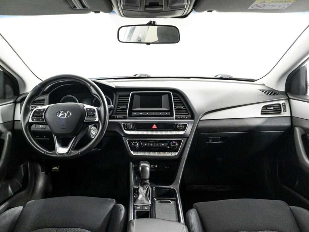 Купить Hyundai Sonata с пробегом. Фото: #12