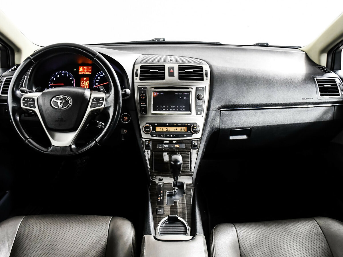 Купить Toyota Avensis с пробегом. Фото: #8