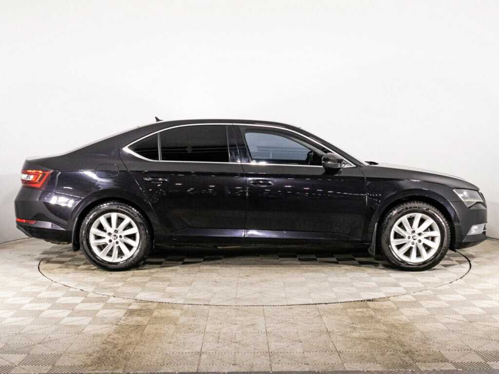 Купить Skoda Superb с пробегом. Фото: #3