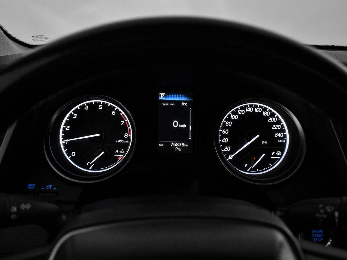 Купить Toyota Camry с пробегом. Фото: #18