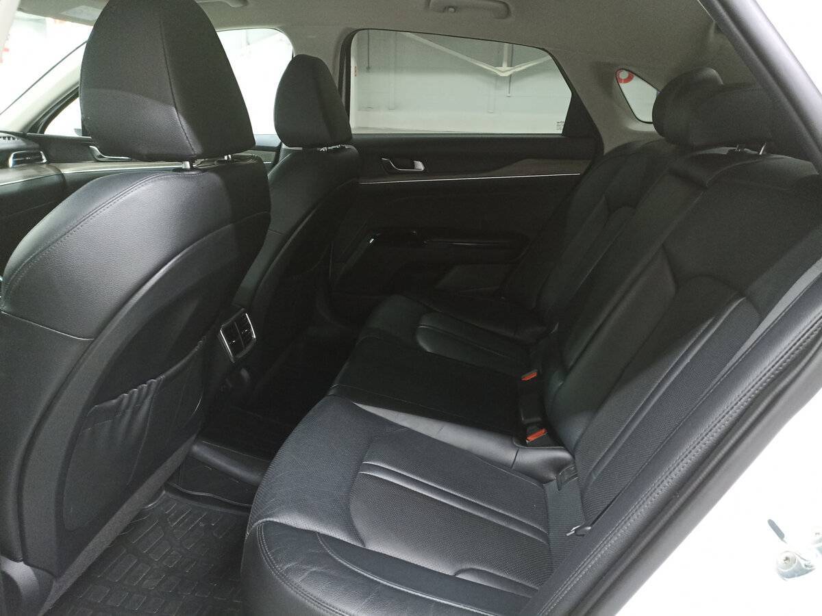 Купить Kia K5 с пробегом. Фото: #11