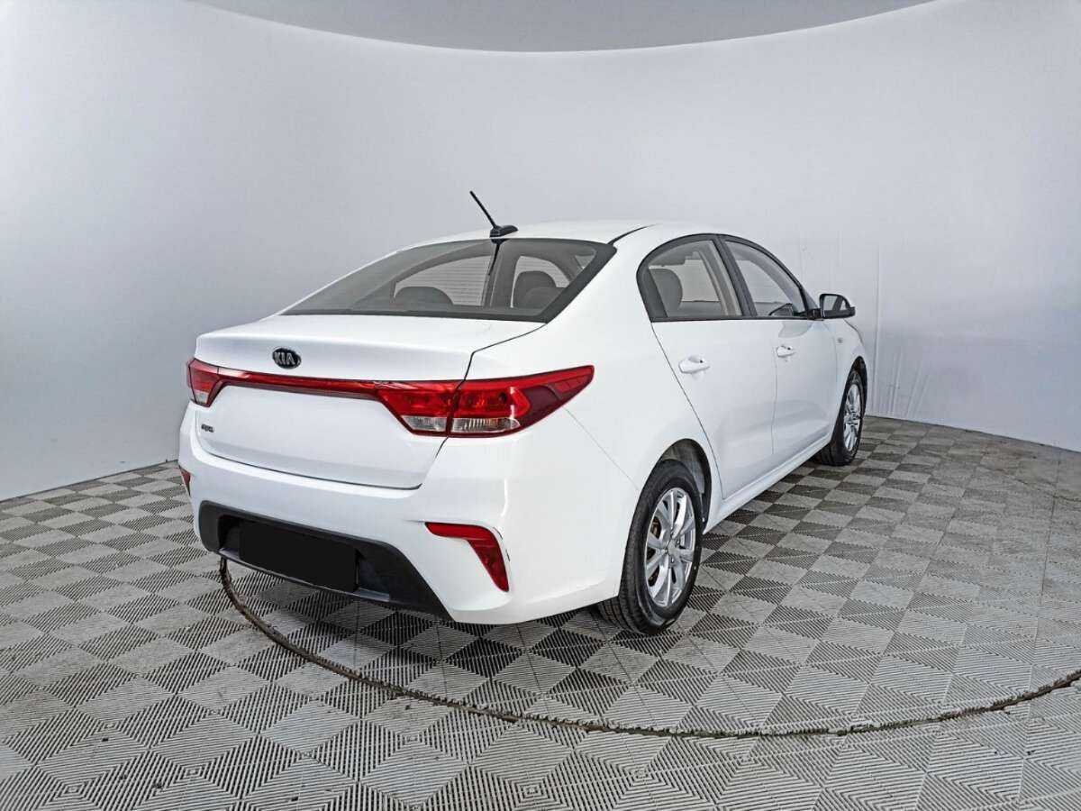 Купить Kia Rio с пробегом. Фото: #4