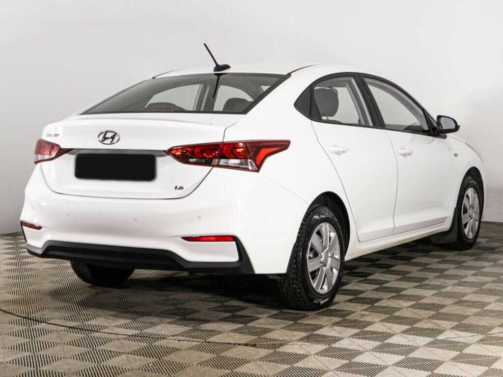 Купить Hyundai Solaris с пробегом. Фото: #4
