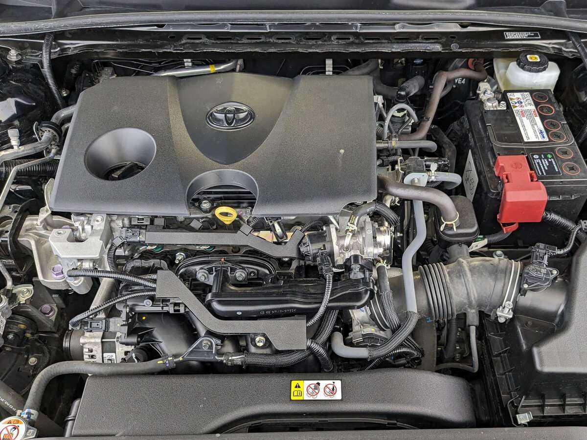 Купить Toyota Camry с пробегом. Фото: #8