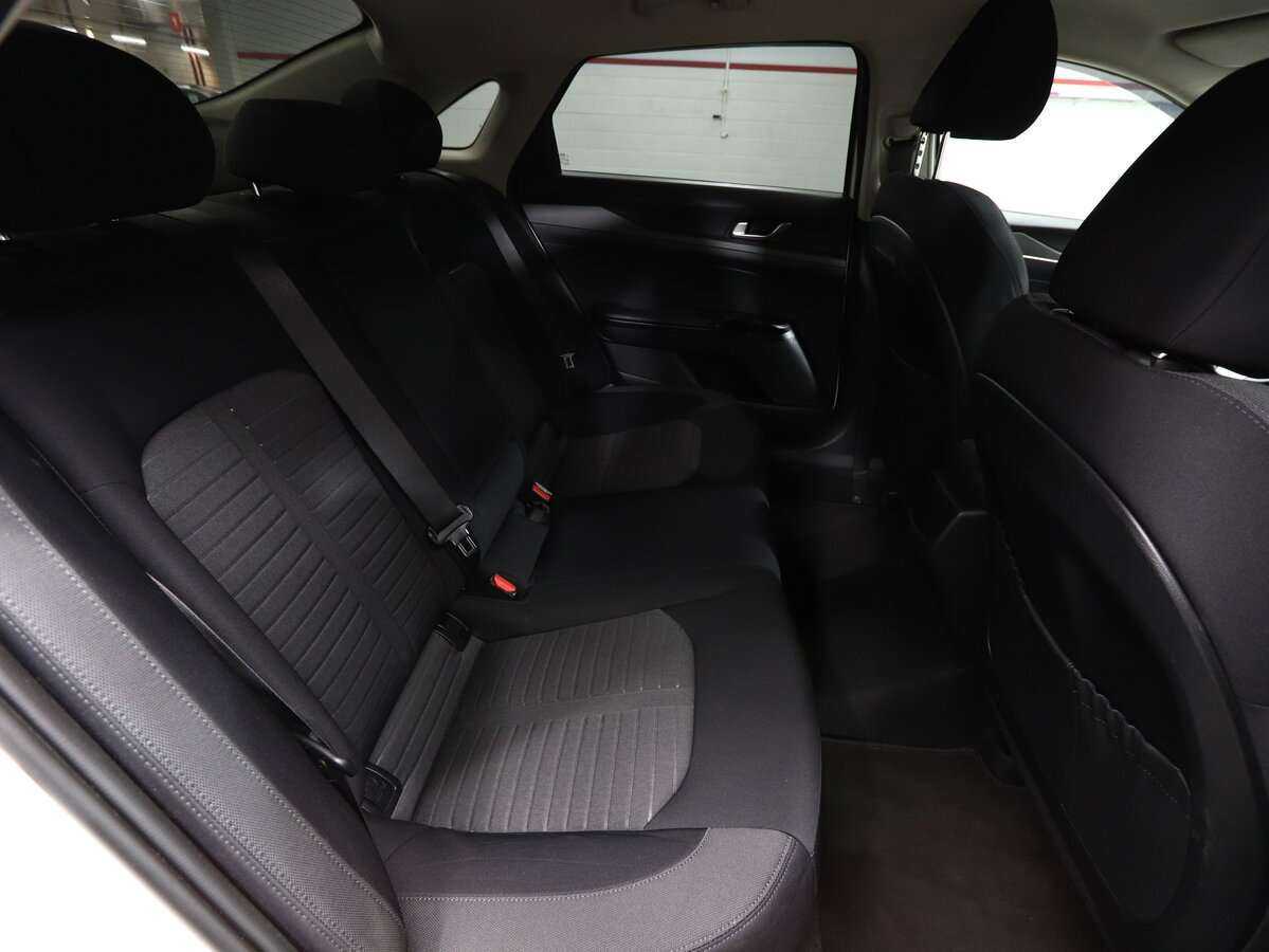 Купить Kia K5 с пробегом. Фото: #14