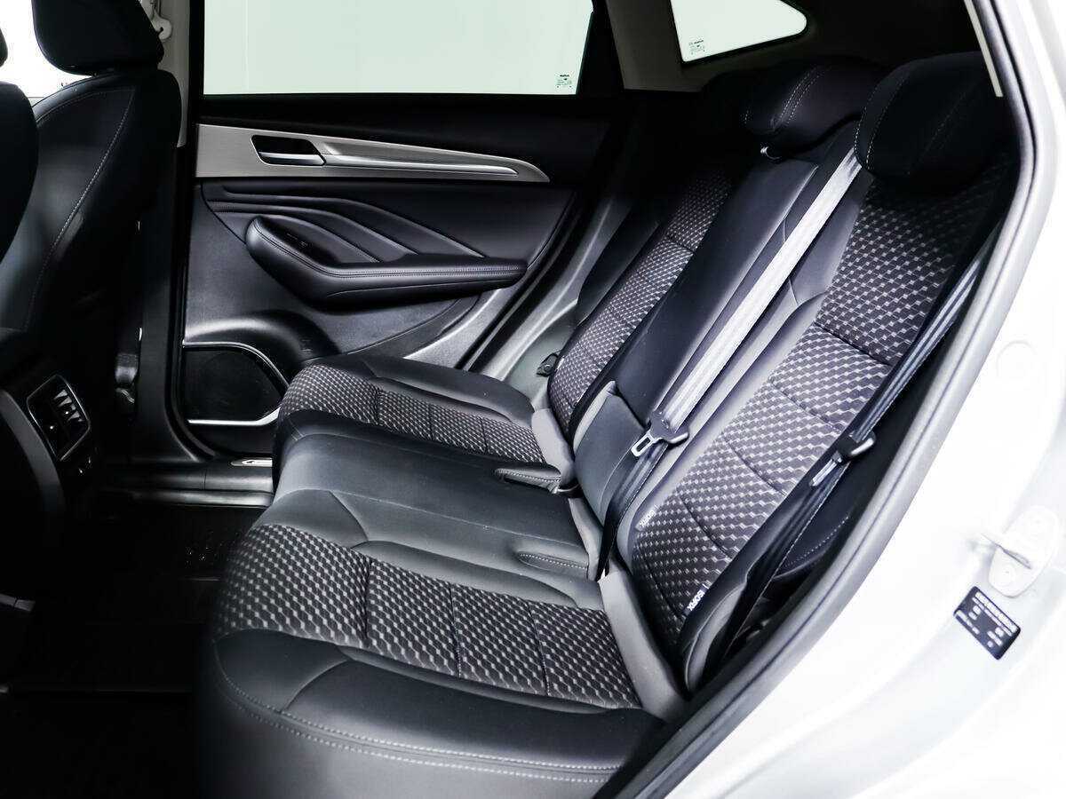 Купить Haval F7 с пробегом. Фото: #11