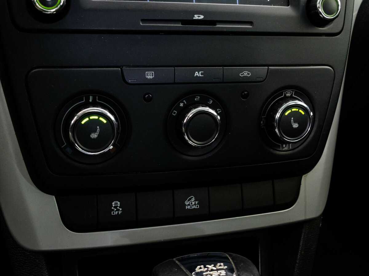 Купить Skoda Yeti с пробегом. Фото: #7