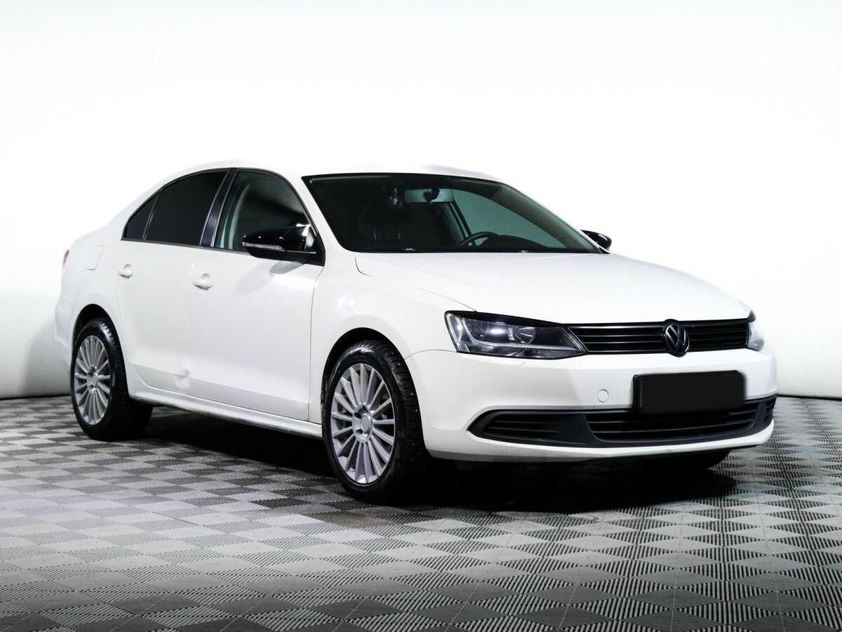 Купить Volkswagen Jetta с пробегом. Фото: #2