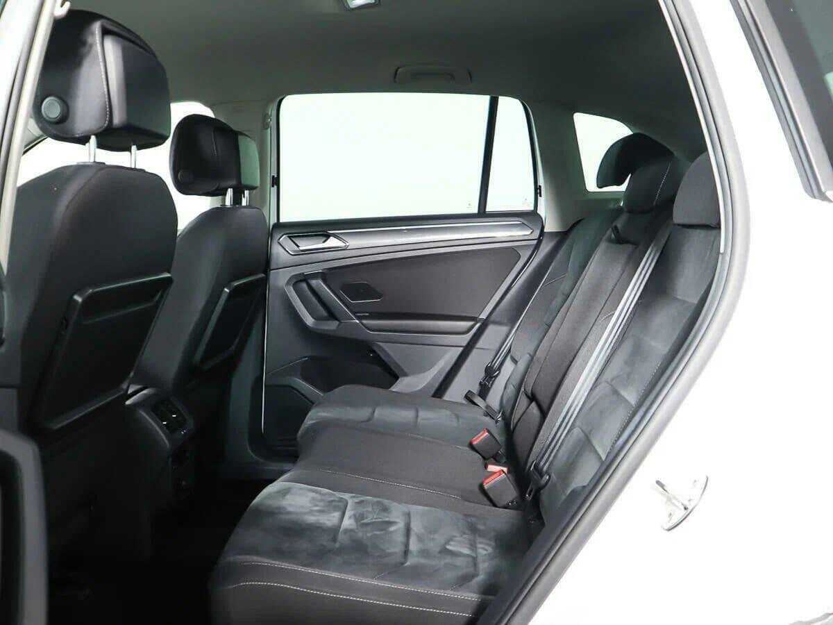 Купить Volkswagen Tiguan с пробегом. Фото: #10