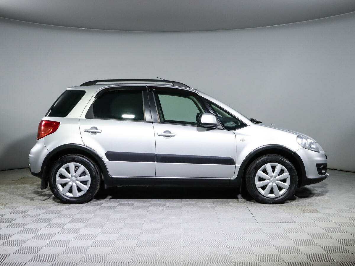 Купить Suzuki SX4 с пробегом. Фото: #3