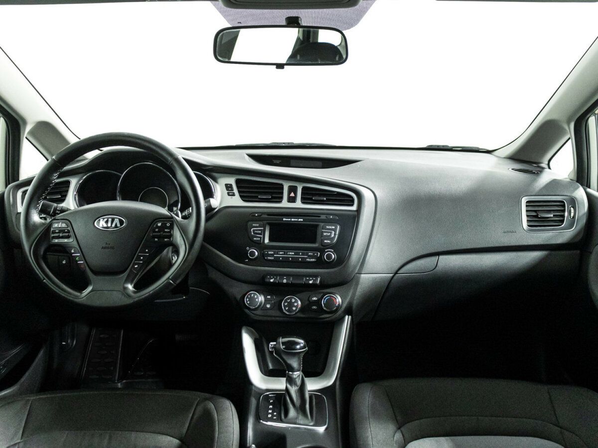 Купить Kia Ceed с пробегом. Фото: #12