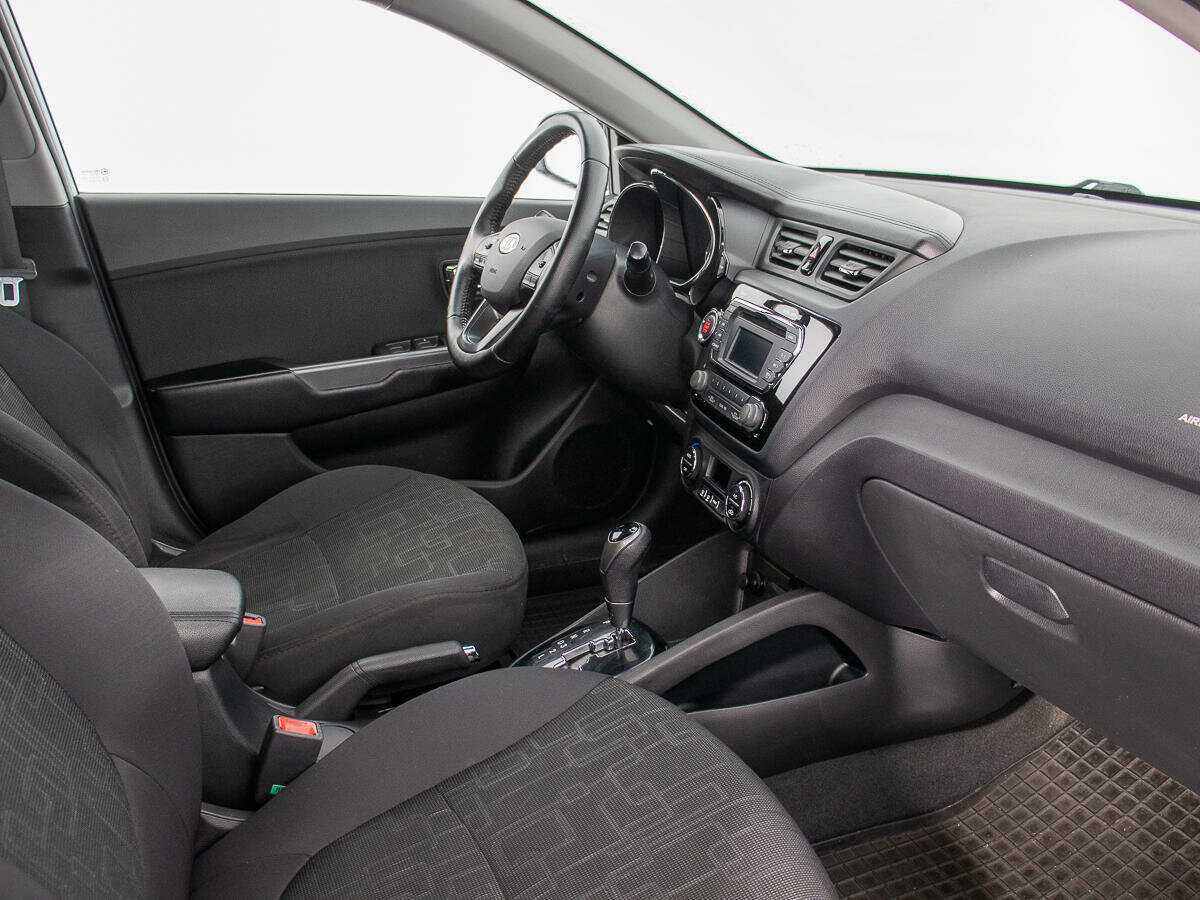 Купить Kia Rio с пробегом. Фото: #8
