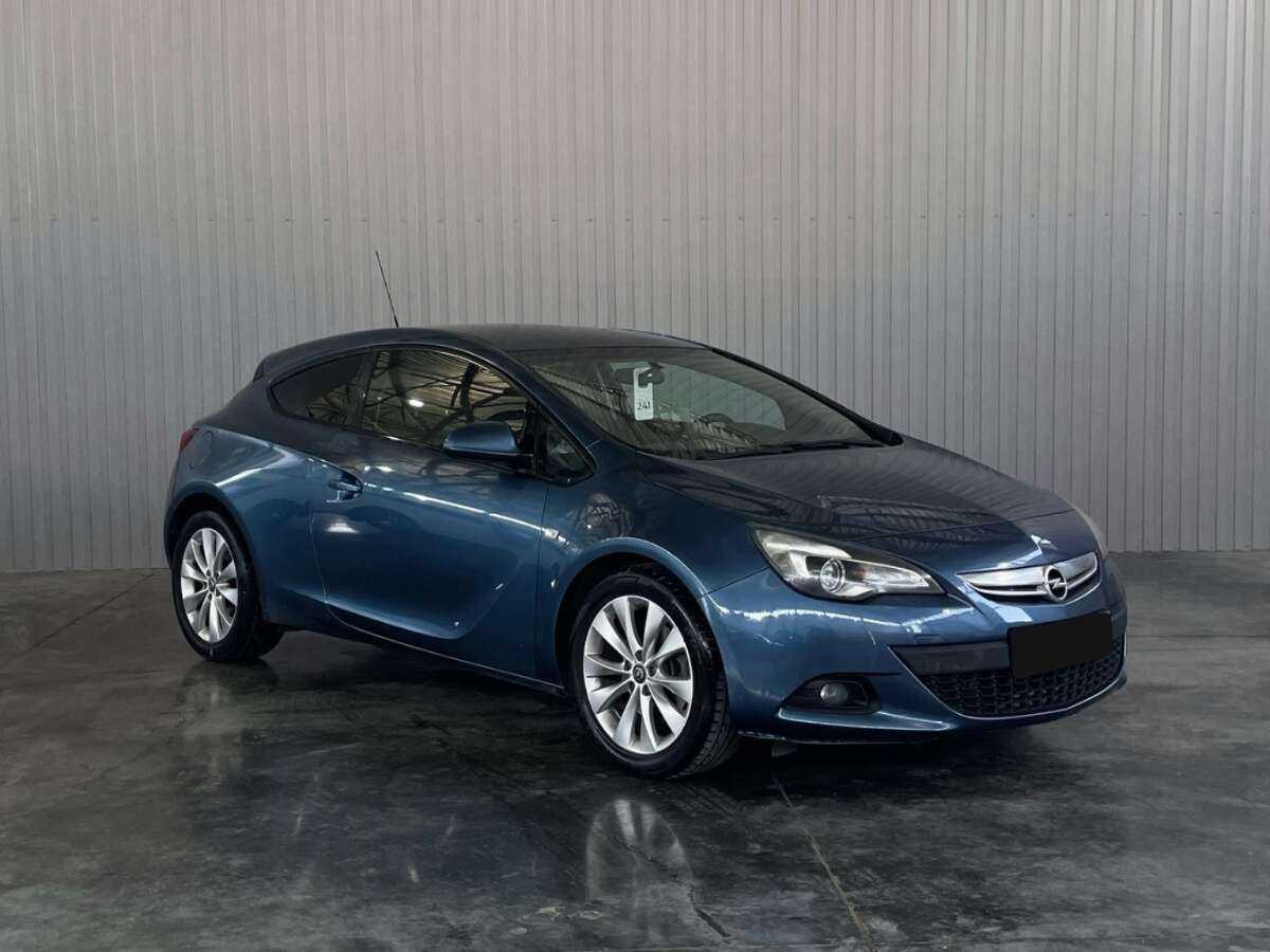 Купить Opel Astra с пробегом. Фото: #2