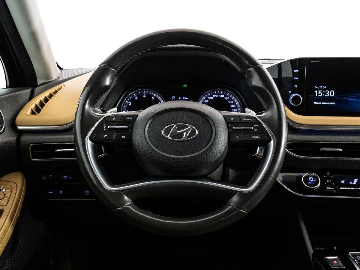 Купить Hyundai Sonata с пробегом. Фото: #11
