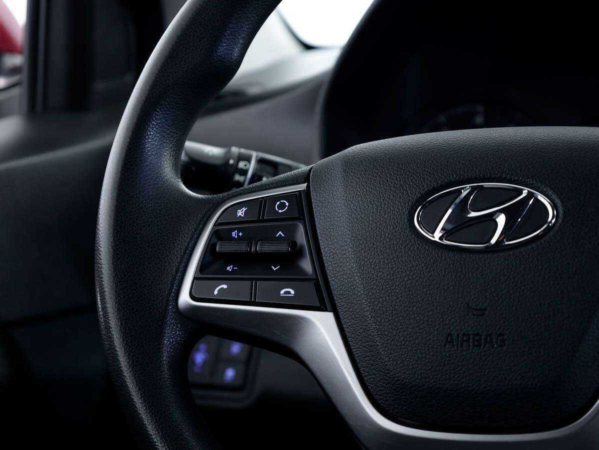 Купить Hyundai Solaris с пробегом. Фото: #15