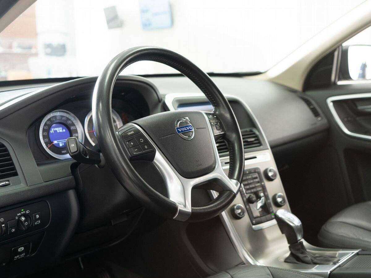 Продажа Б/У Вольво ИксЦ60. Фото: #4