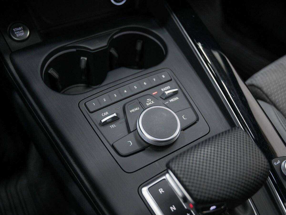 Купить Audi A4 с пробегом. Фото: #23