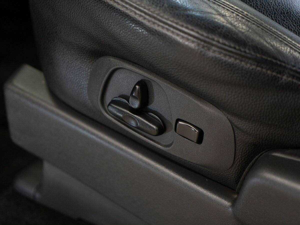 Купить Mitsubishi Pajero с пробегом. Фото: #14