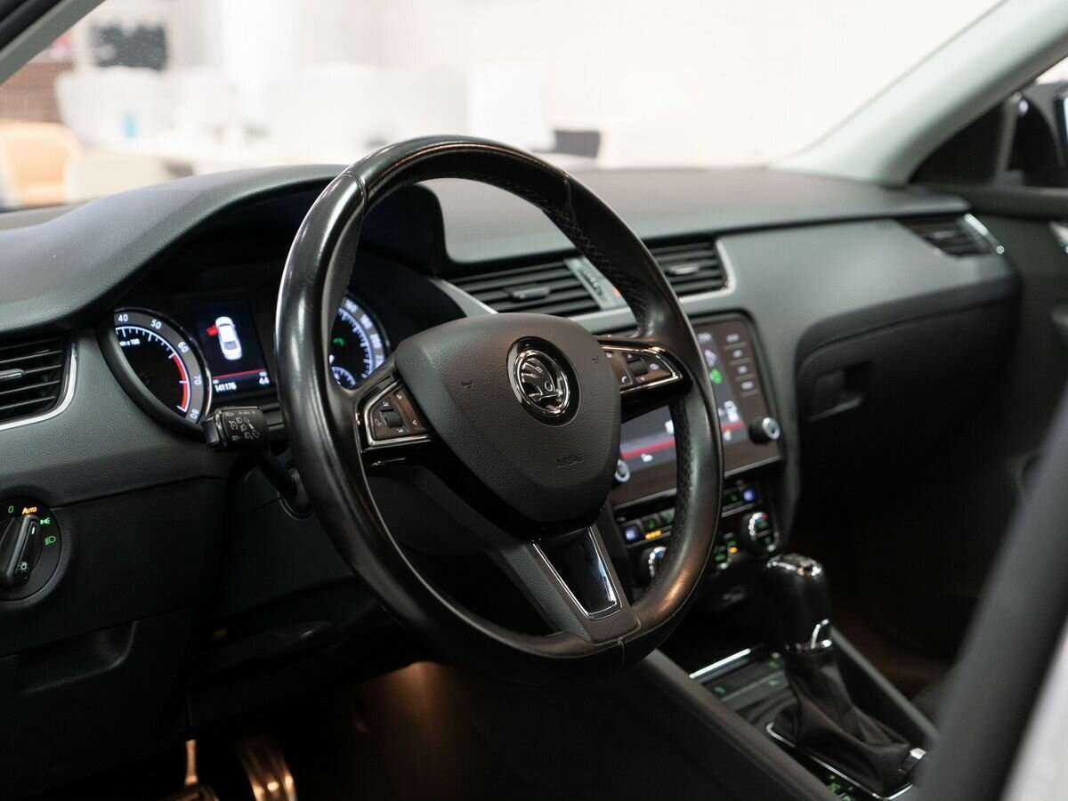 Купить Skoda Octavia с пробегом. Фото: #4