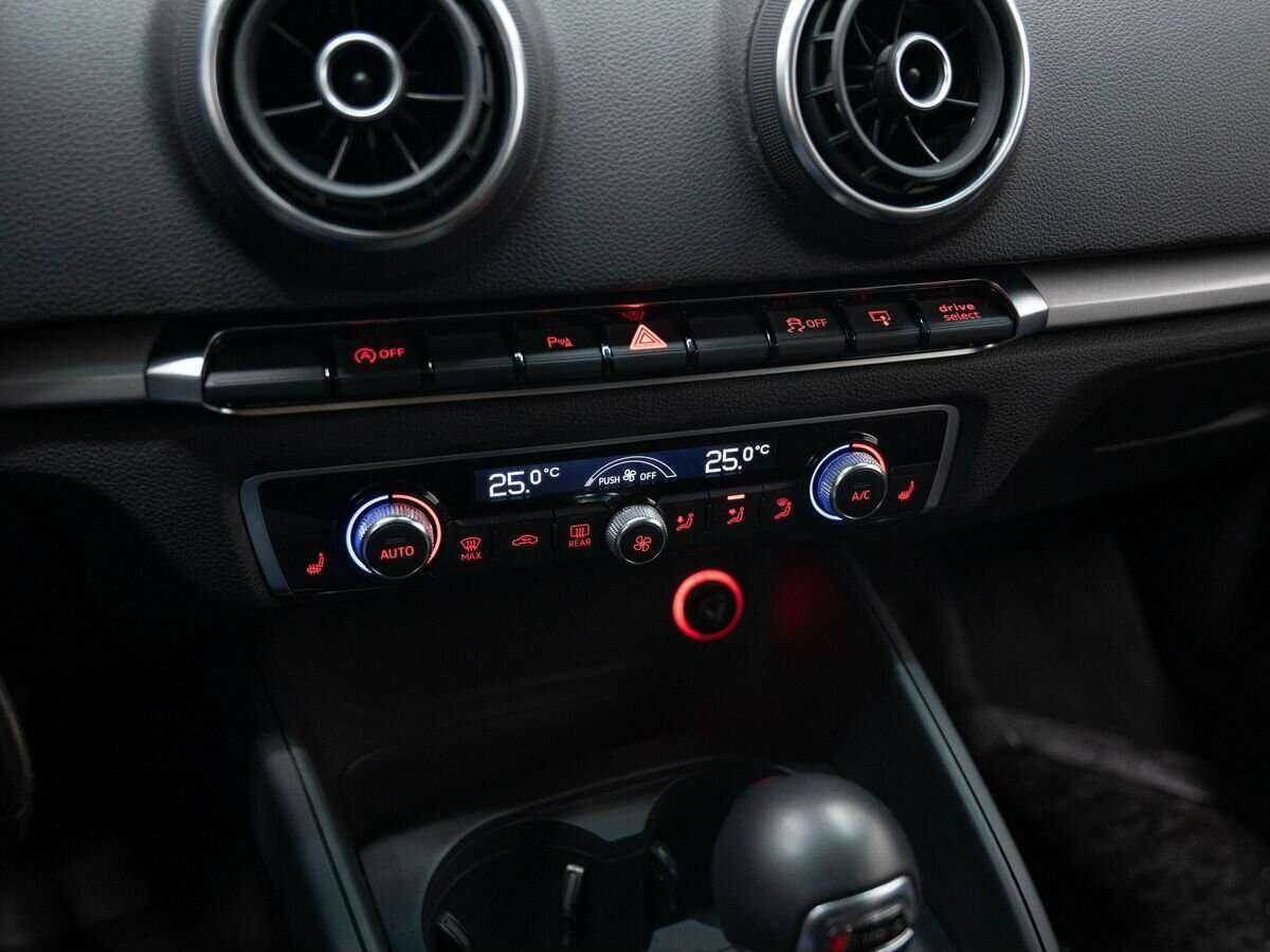 Купить Audi A3 с пробегом. Фото: #21