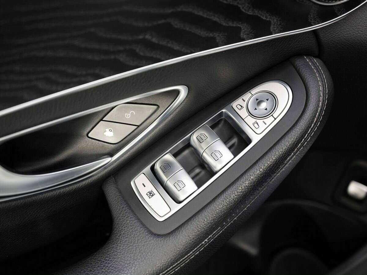 Купить Mercedes-Benz C-Класс с пробегом. Фото: #20