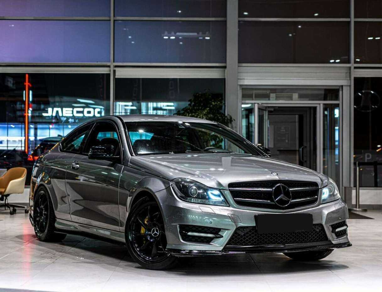 Купить Mercedes-Benz C-Класс с пробегом. Фото: #1