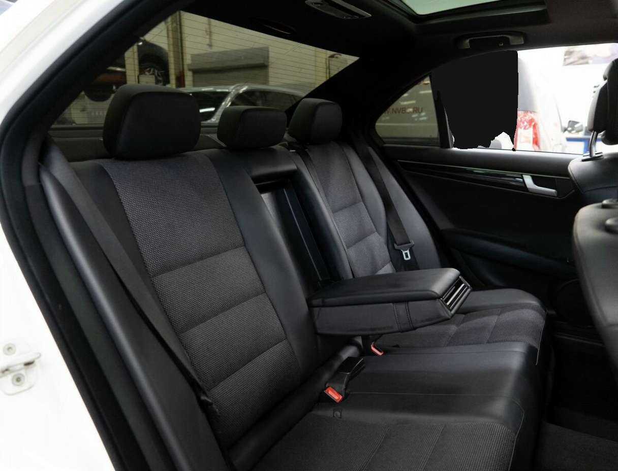 Купить Mercedes-Benz C-Класс с пробегом. Фото: #7