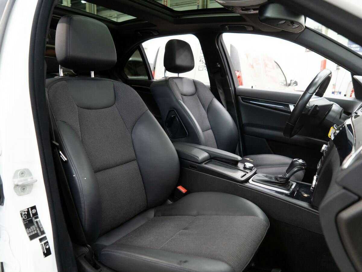 Купить Mercedes-Benz C-Класс с пробегом. Фото: #8