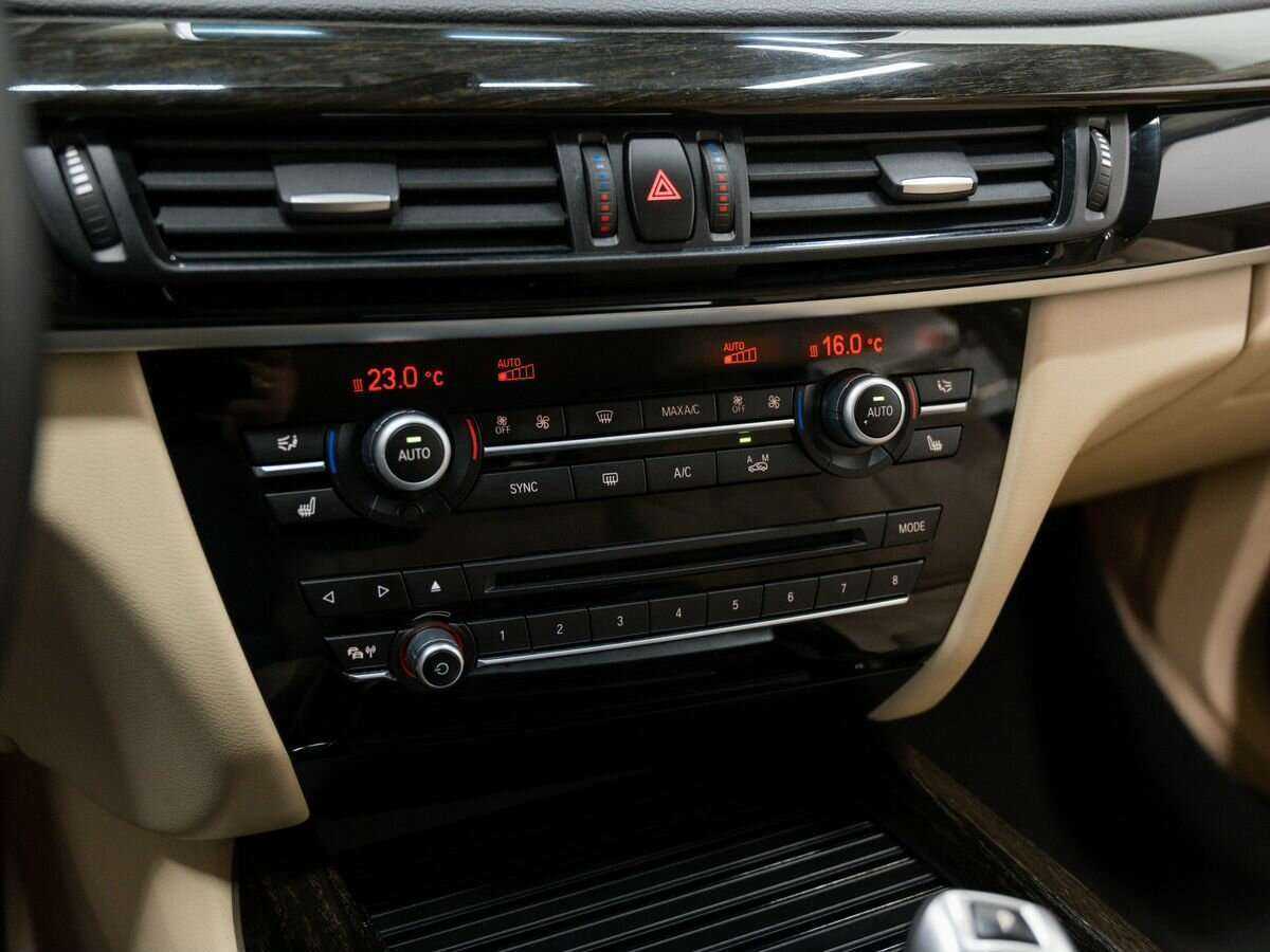 Купить BMW X5 с пробегом. Фото: #23