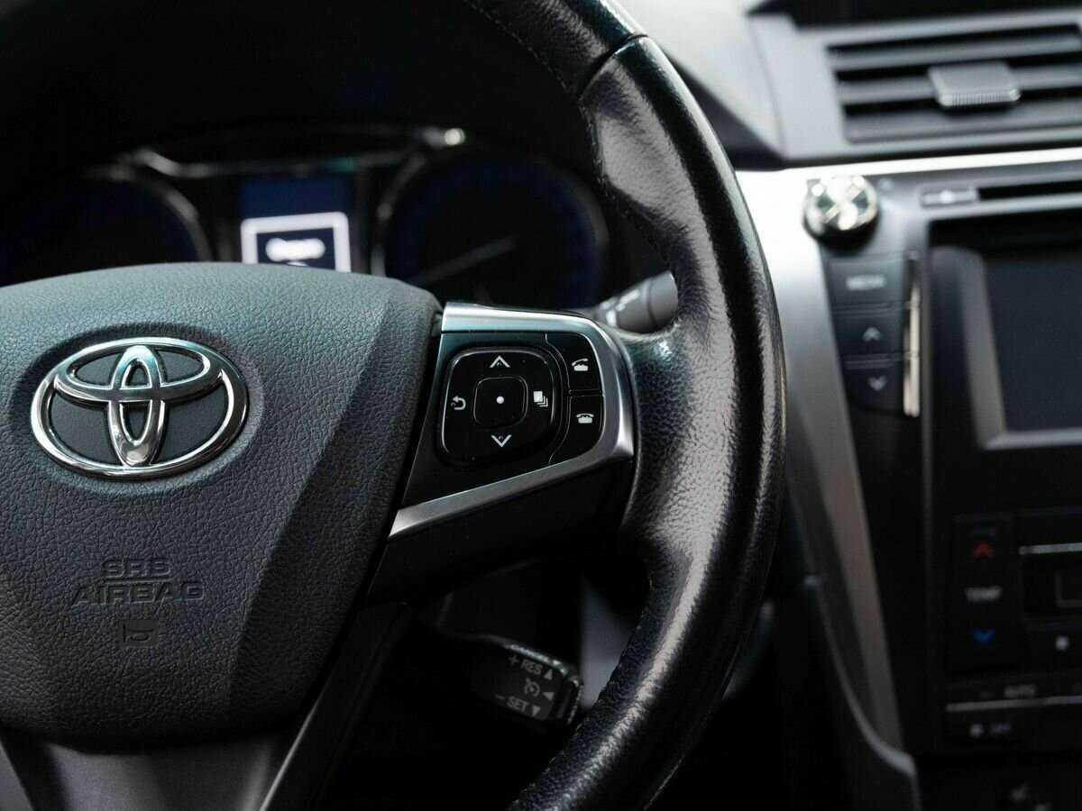 Купить Toyota Camry с пробегом. Фото: #17