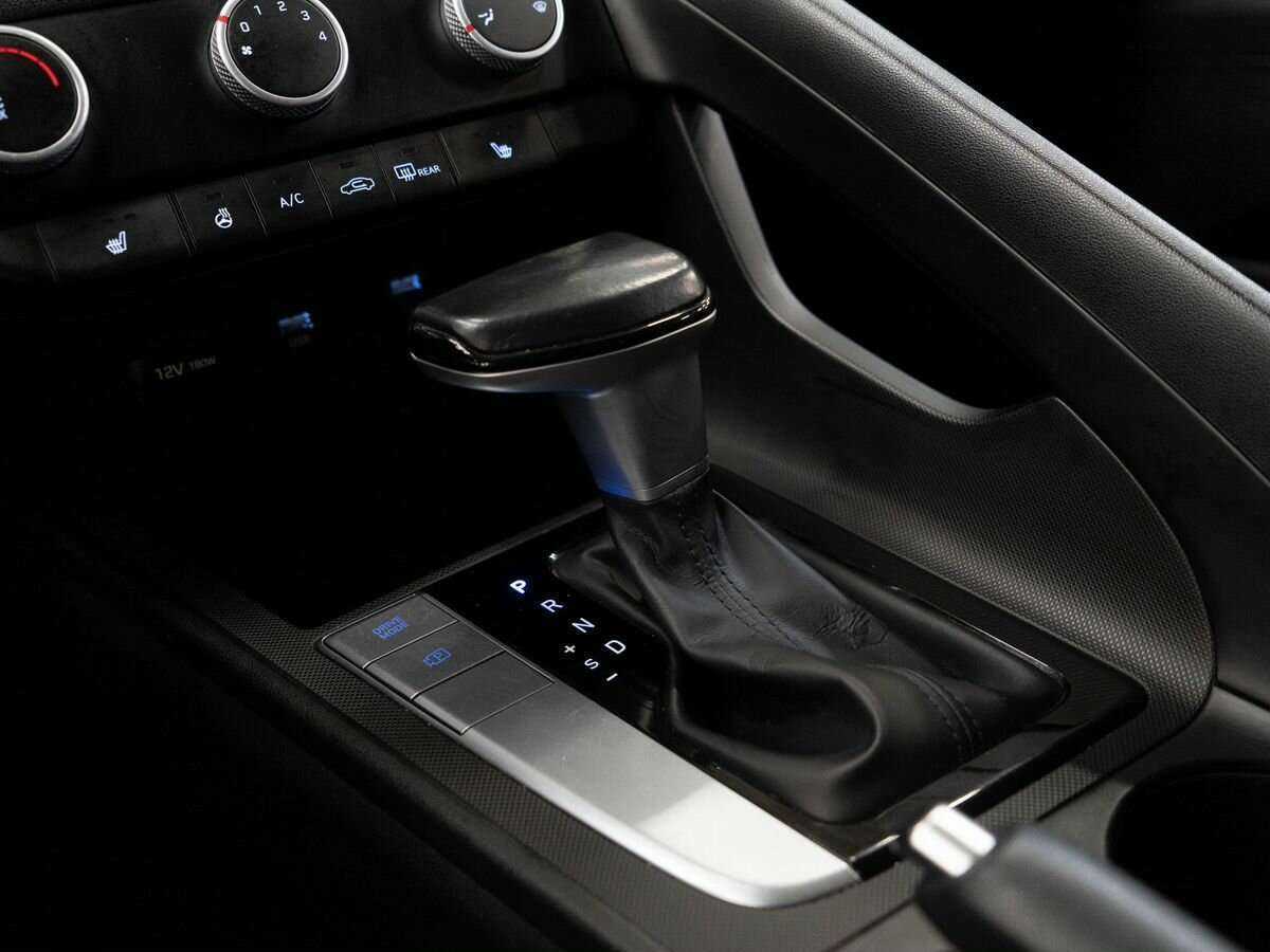 Купить Hyundai Elantra с пробегом. Фото: #12