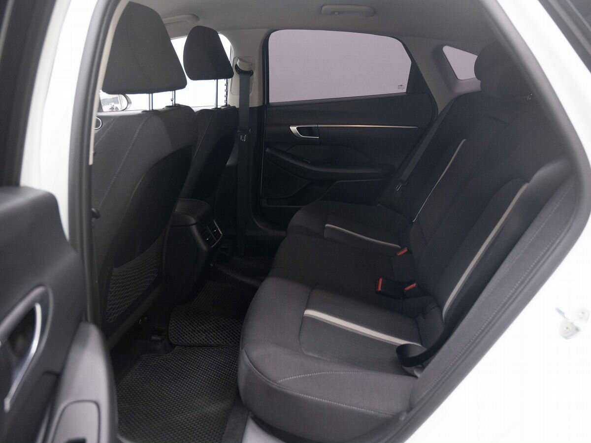Купить Hyundai Sonata с пробегом. Фото: #8