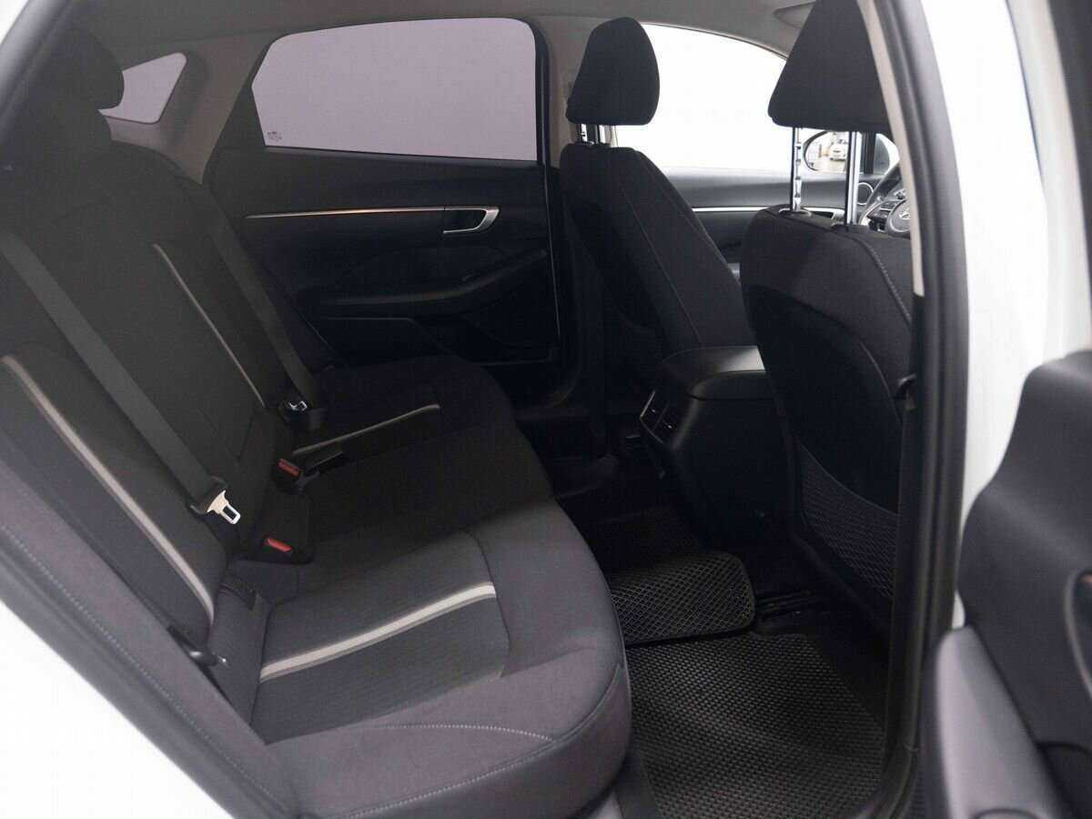 Купить Hyundai Sonata с пробегом. Фото: #9