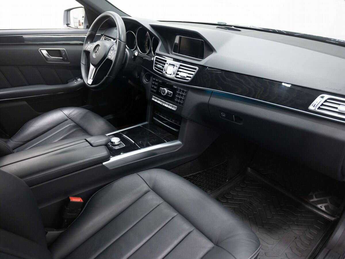 Купить Mercedes-Benz E-Класс с пробегом. Фото: #10