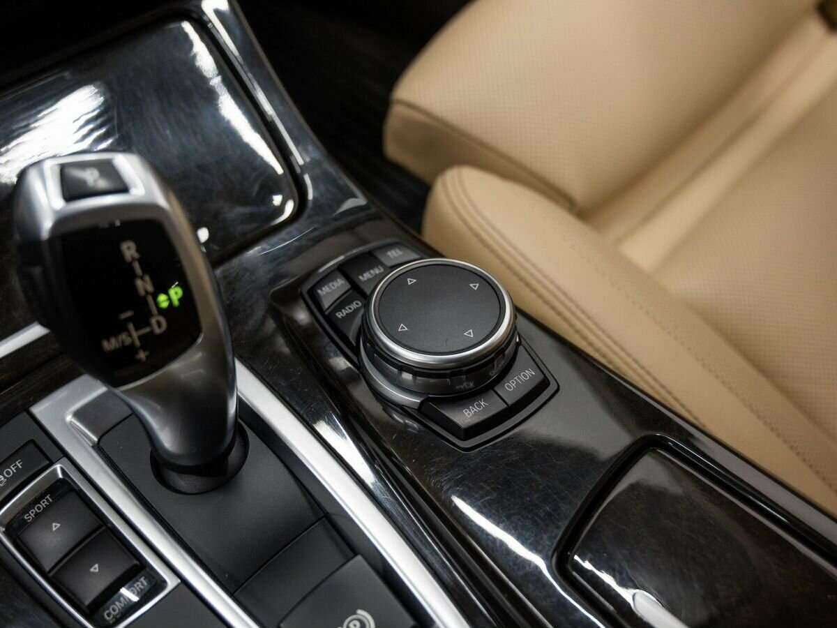 Купить BMW 5 серии с пробегом. Фото: #21