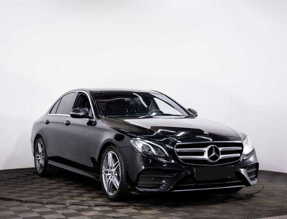 Купить Mercedes-Benz E-Класс с пробегом. Фото: #2