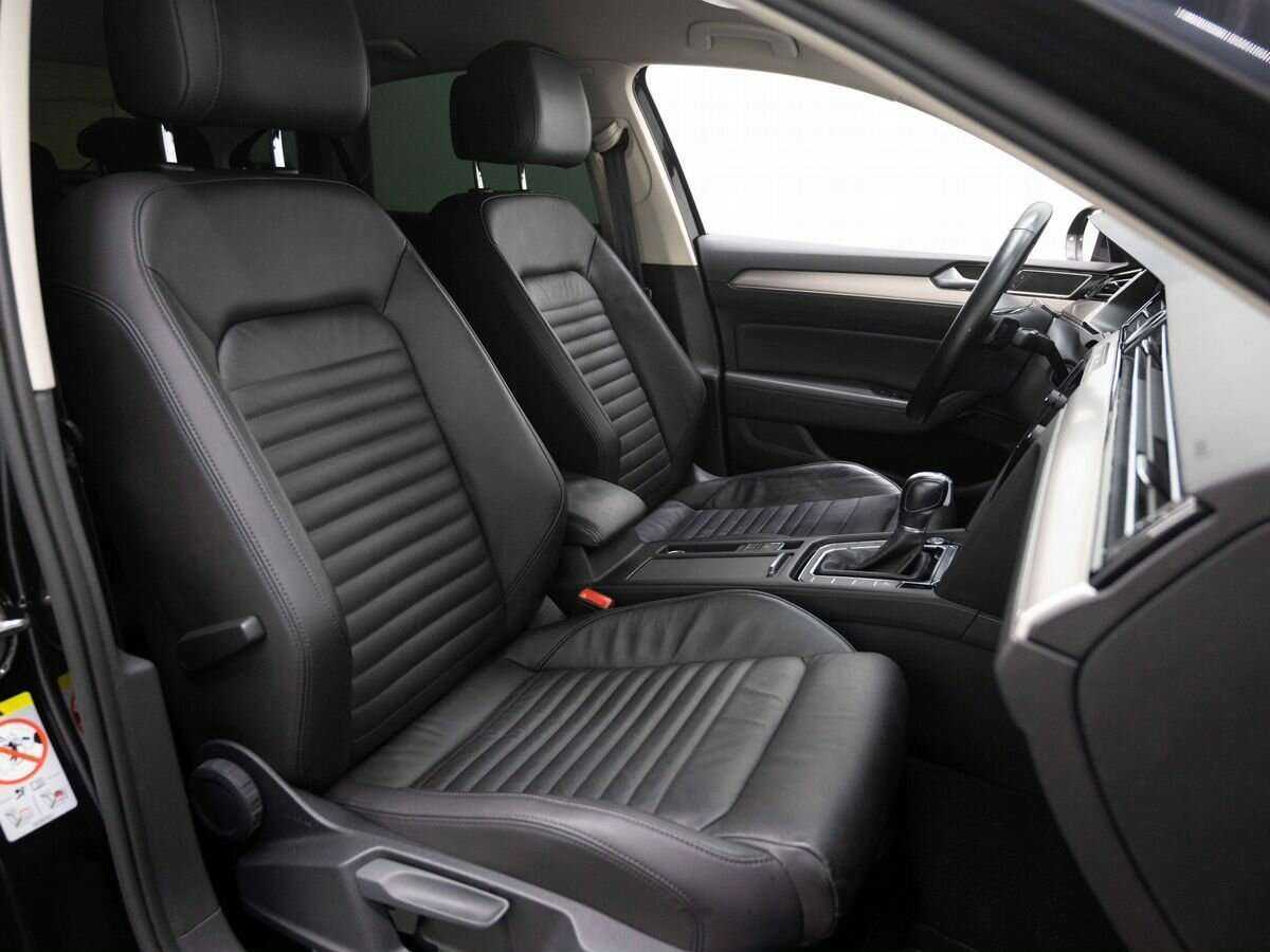 Купить Volkswagen Passat с пробегом. Фото: #11