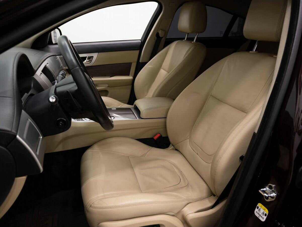 Купить Jaguar XF с пробегом. Фото: #10
