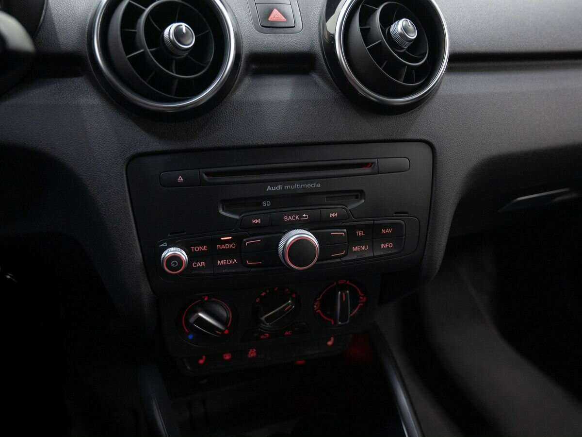 Купить Audi A1 с пробегом. Фото: #14