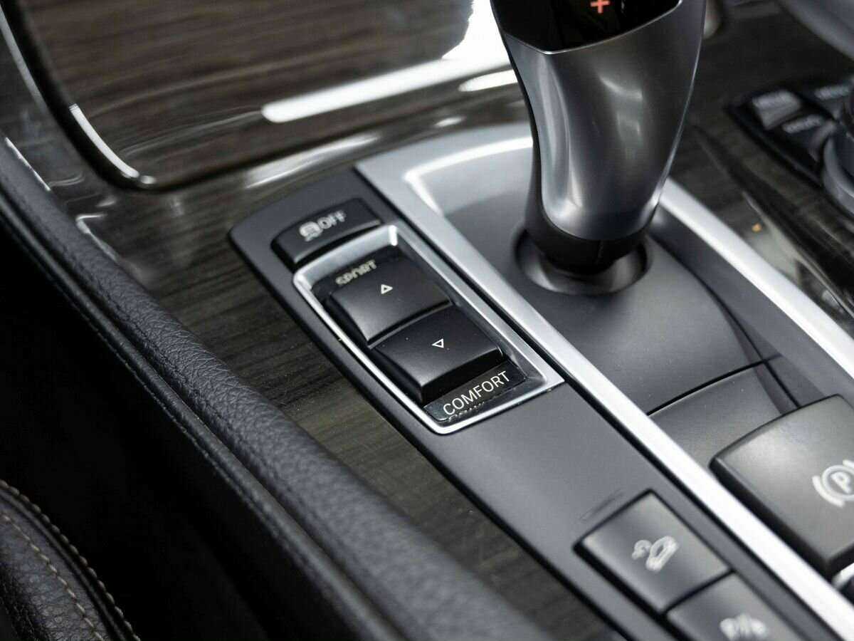 Купить BMW 5 серии с пробегом. Фото: #24