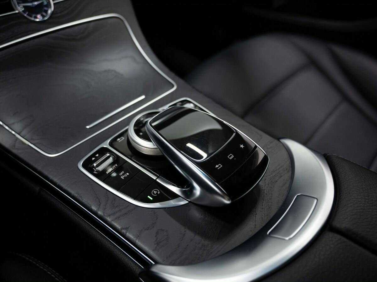 Купить Mercedes-Benz C-Класс с пробегом. Фото: #23
