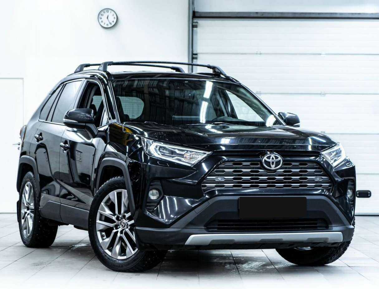 Купить Toyota RAV4 с пробегом. Фото: #1