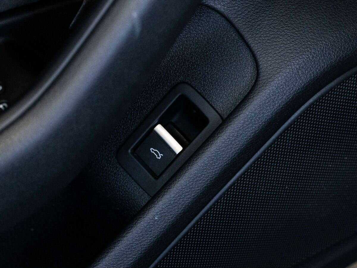 Купить Audi A4 с пробегом. Фото: #18