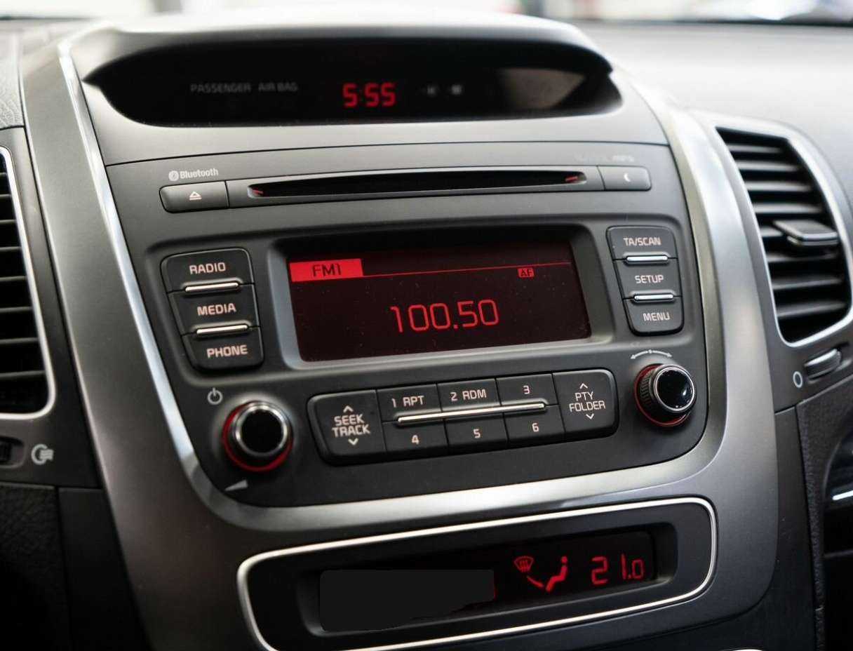 Купить Kia Sorento с пробегом. Фото: #11