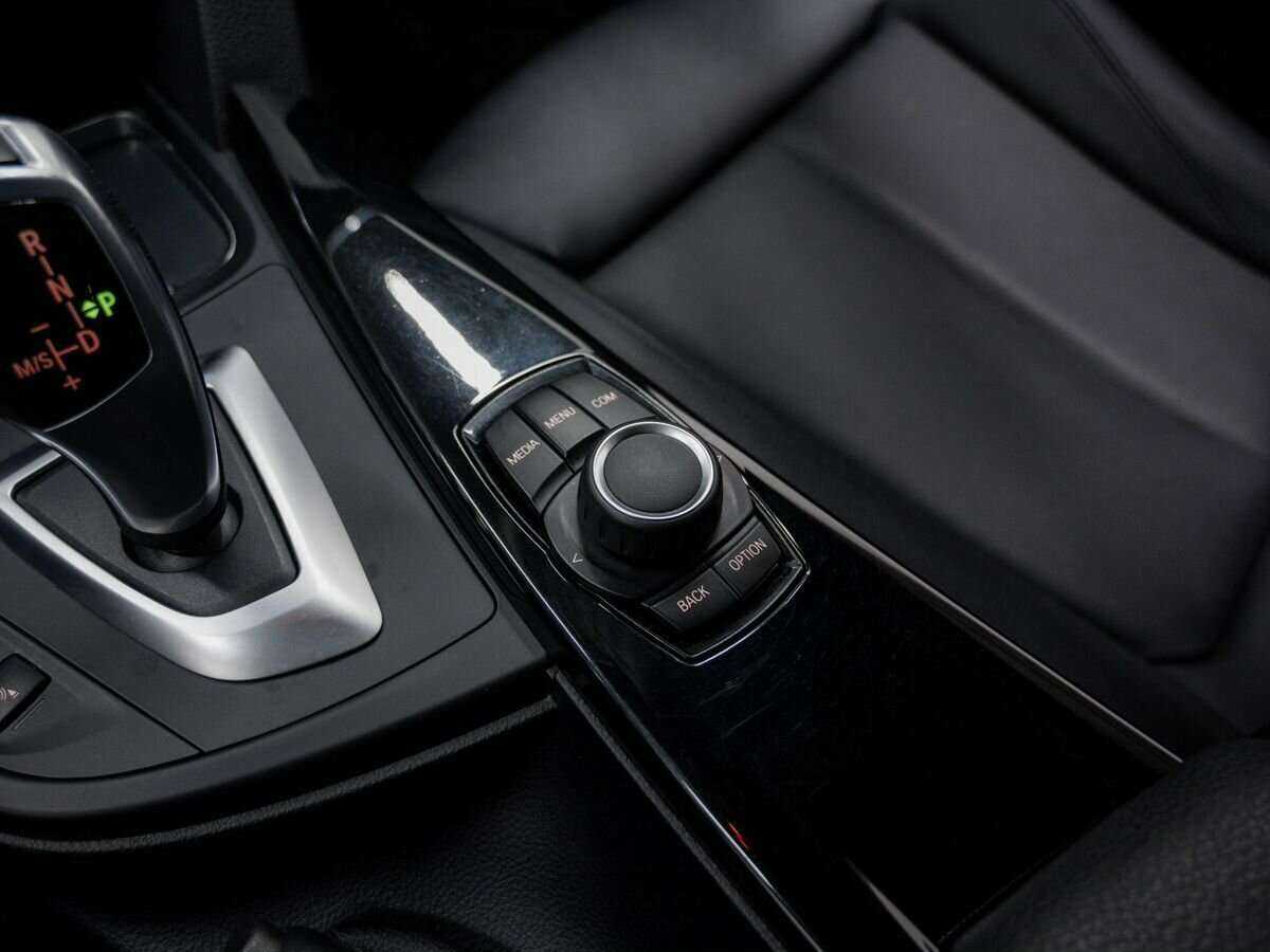 Купить BMW 3 серии с пробегом. Фото: #25