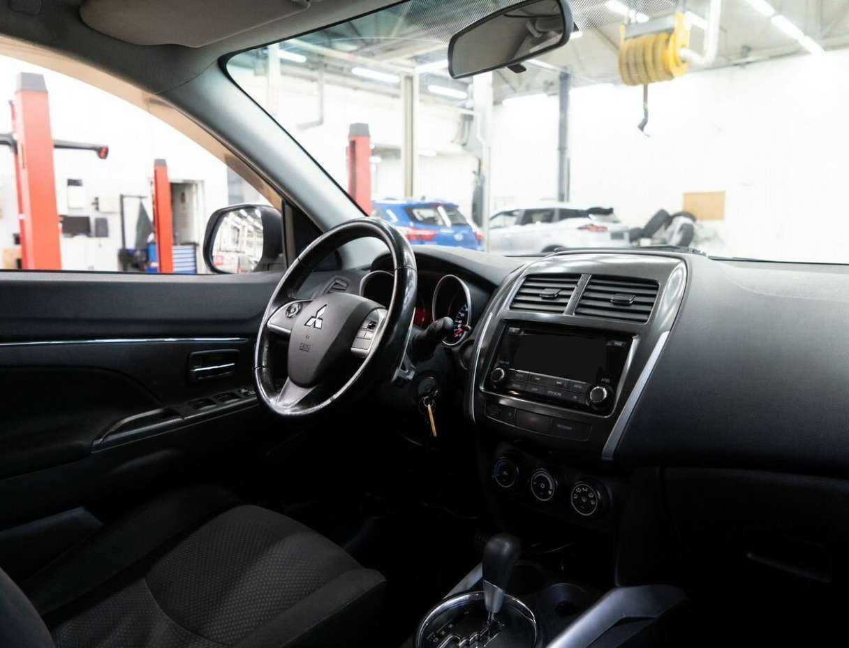 Продажа Б/У Митсубиши АС-Икс. Фото: #15