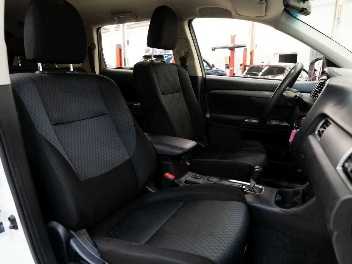 Продажа Б/У Митсубиши Оутлэндер. Фото: #11