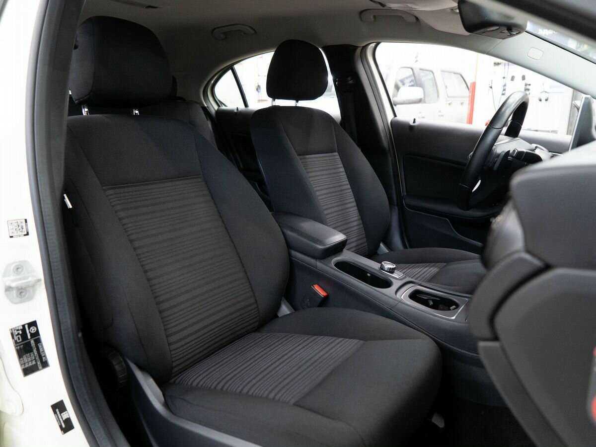 Купить Mercedes-Benz A-Класс с пробегом. Фото: #8