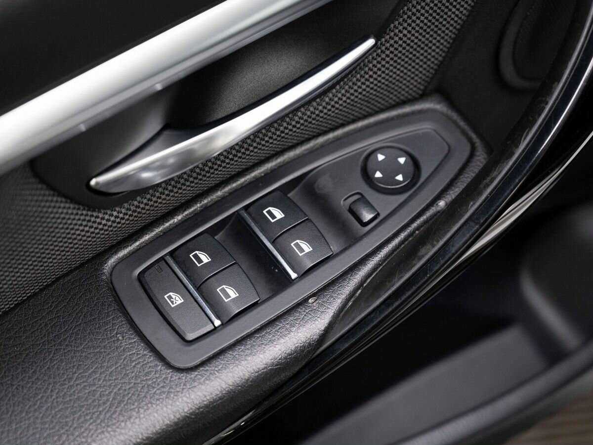 Купить BMW 3 серии с пробегом. Фото: #17